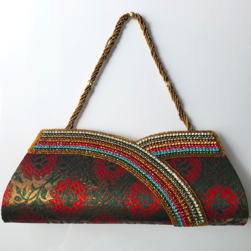 A beautiful small purse for date night!